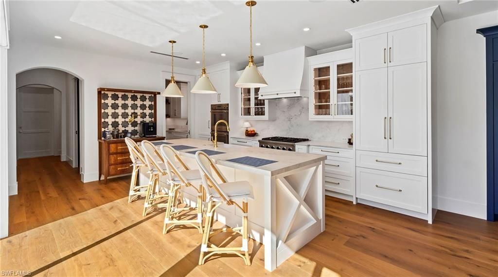 844 8th St S, Naples, FL 34102 Photo