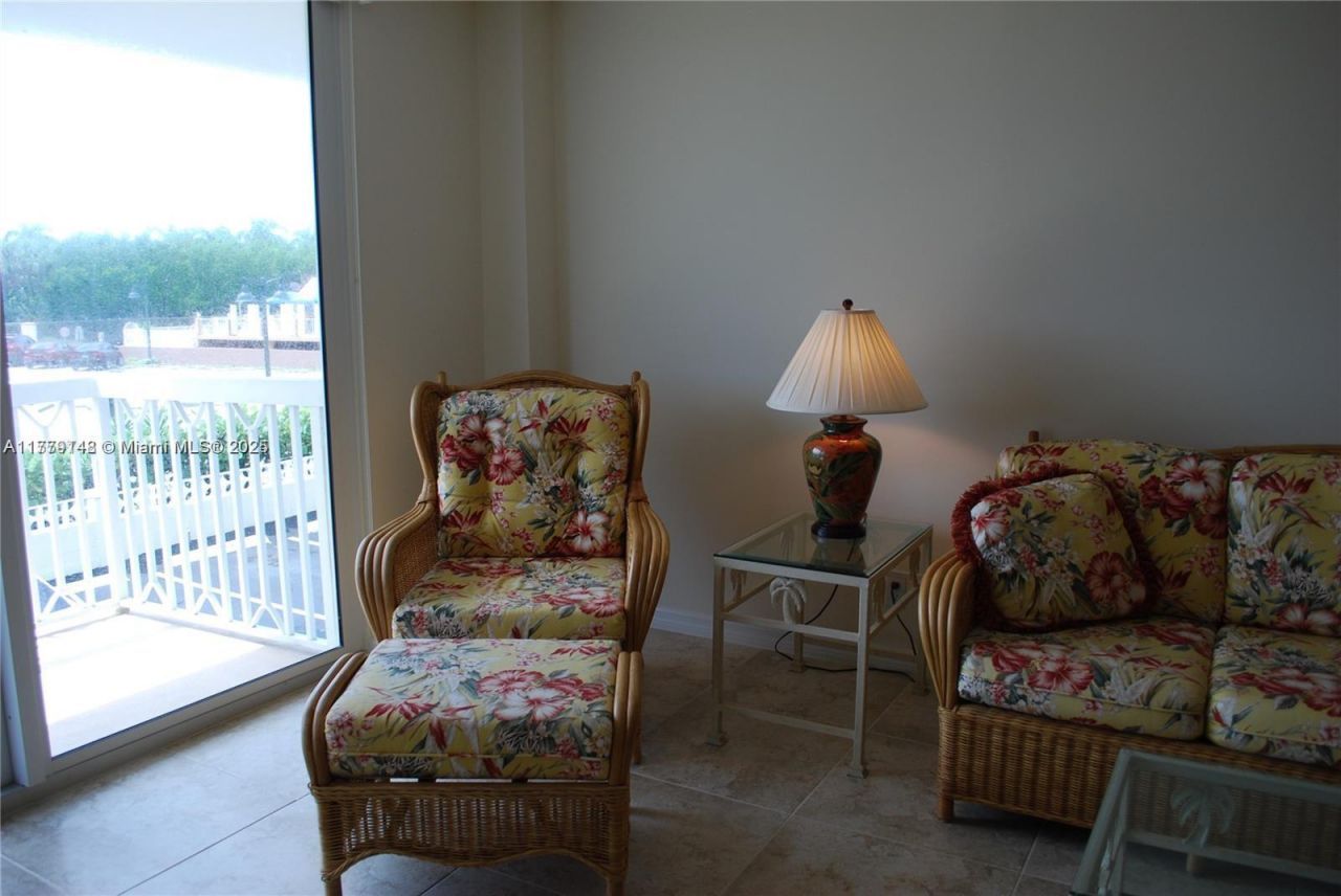 125 Ocean Ave, Unit 214, Palm Beach Shores, FL 33404 Photo