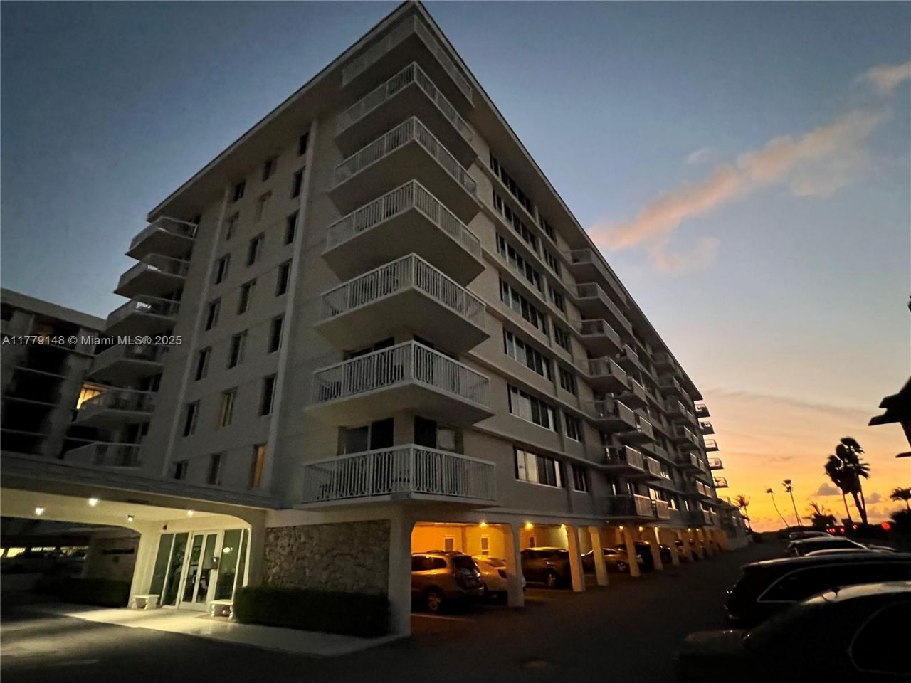 125 Ocean Ave, Unit 214, Palm Beach Shores, FL 33404 Photo