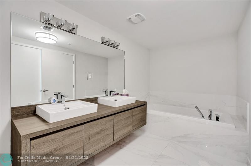 400 Sunny Isles Boulevard, Unit 2005, Sunny Isles Beach, FL 33160 Photo