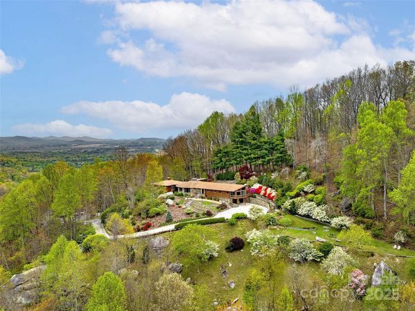 1300 Randy Drive, Hendersonville, NC 28791