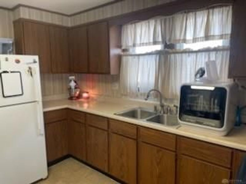 208 Olive Street, Greenville, OH 45331 Photo 3