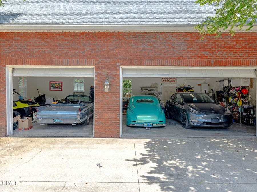 Property Image 100
