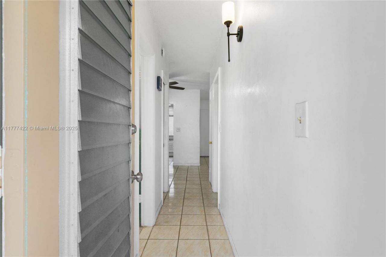 16900 NE 14th Ave, Unit 109, Miami, FL 33162 Photo
