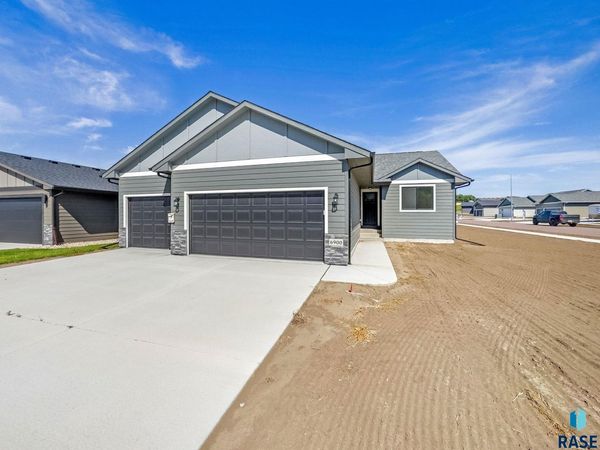 6900 W 5th St, Sioux Falls, SD 57107