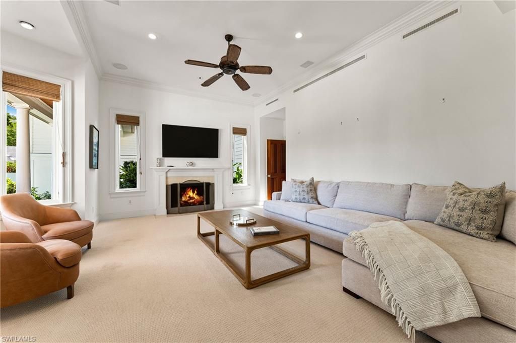 2325 Lantern Ln, Naples, FL 34102 Photo