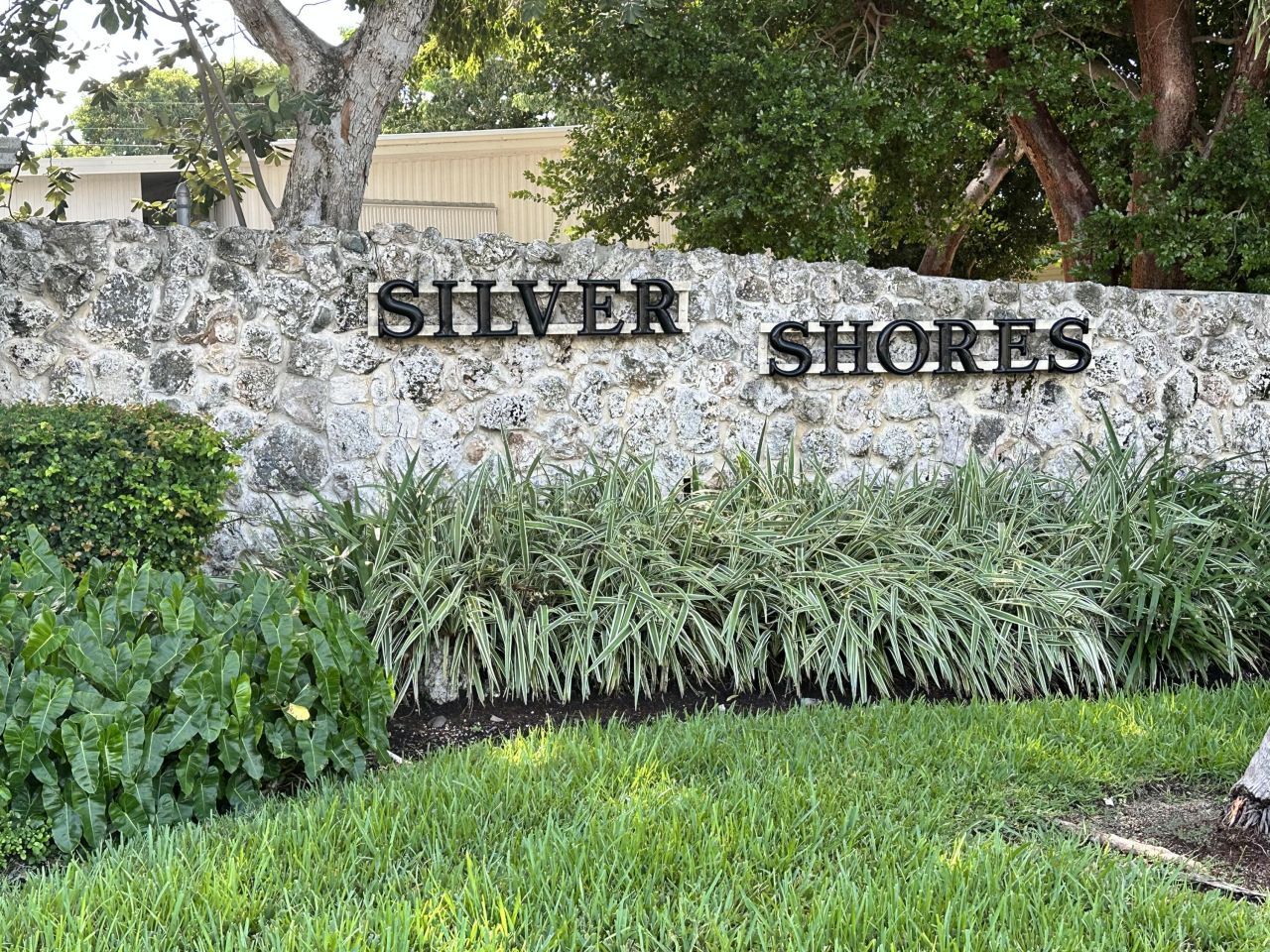 702 N Silver Circle, Key Largo, FL 33037 Photo