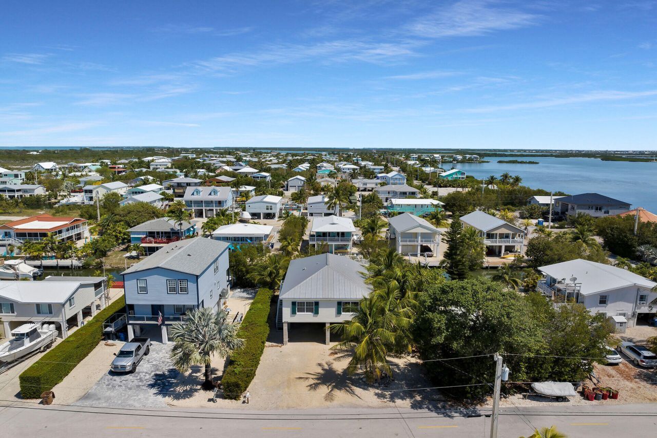 27415 Barbuda Lane, Ramrod, FL 33042 Photo