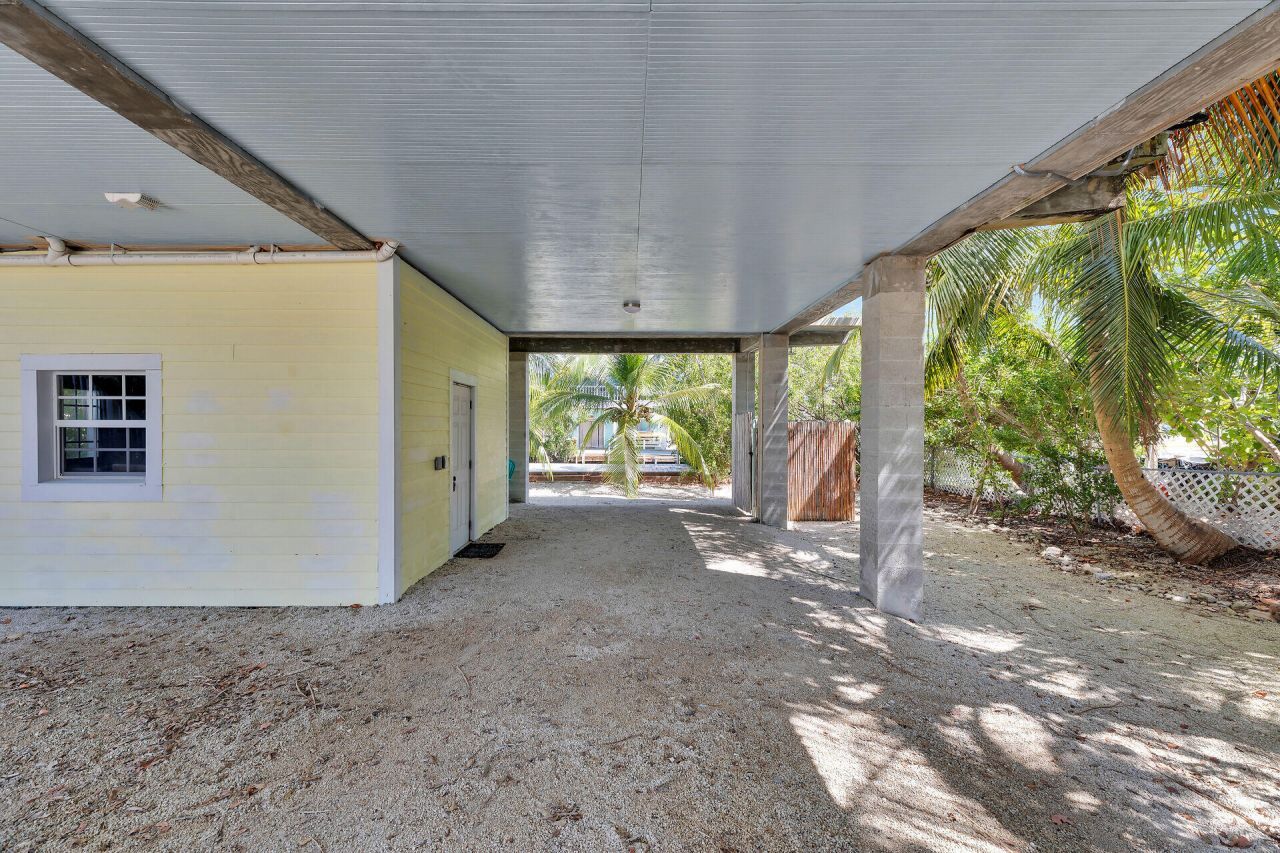 27415 Barbuda Lane, Ramrod, FL 33042 Photo