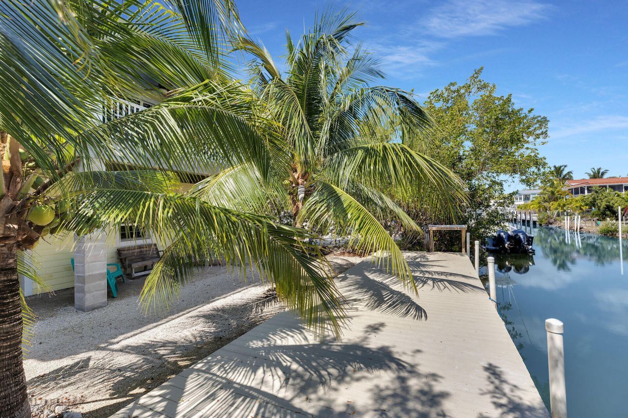 27415 Barbuda Lane, Ramrod, FL 33042 Photo