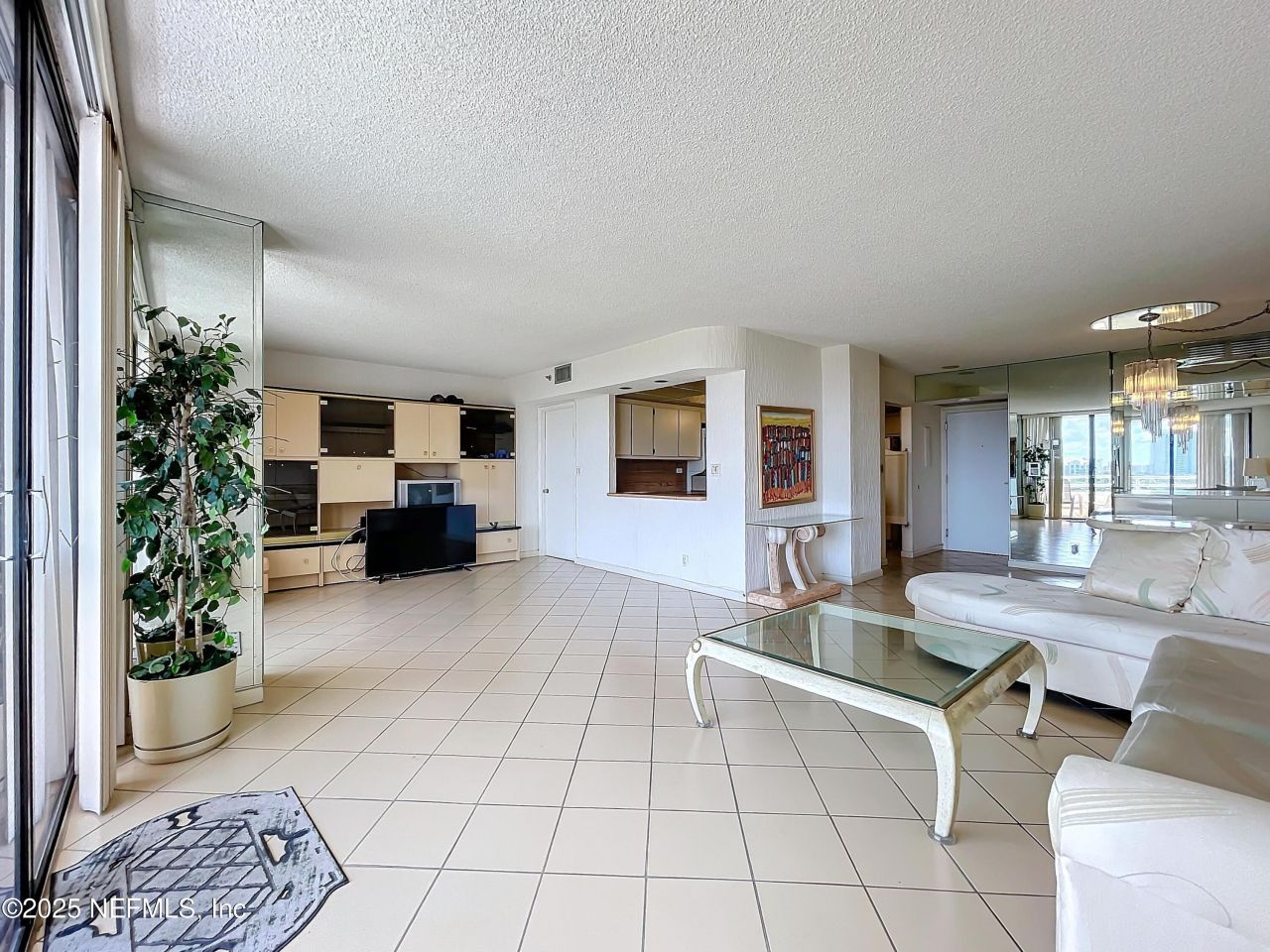 20225 NE 34th Court, Unit 817, Miami, FL 33810 Photo