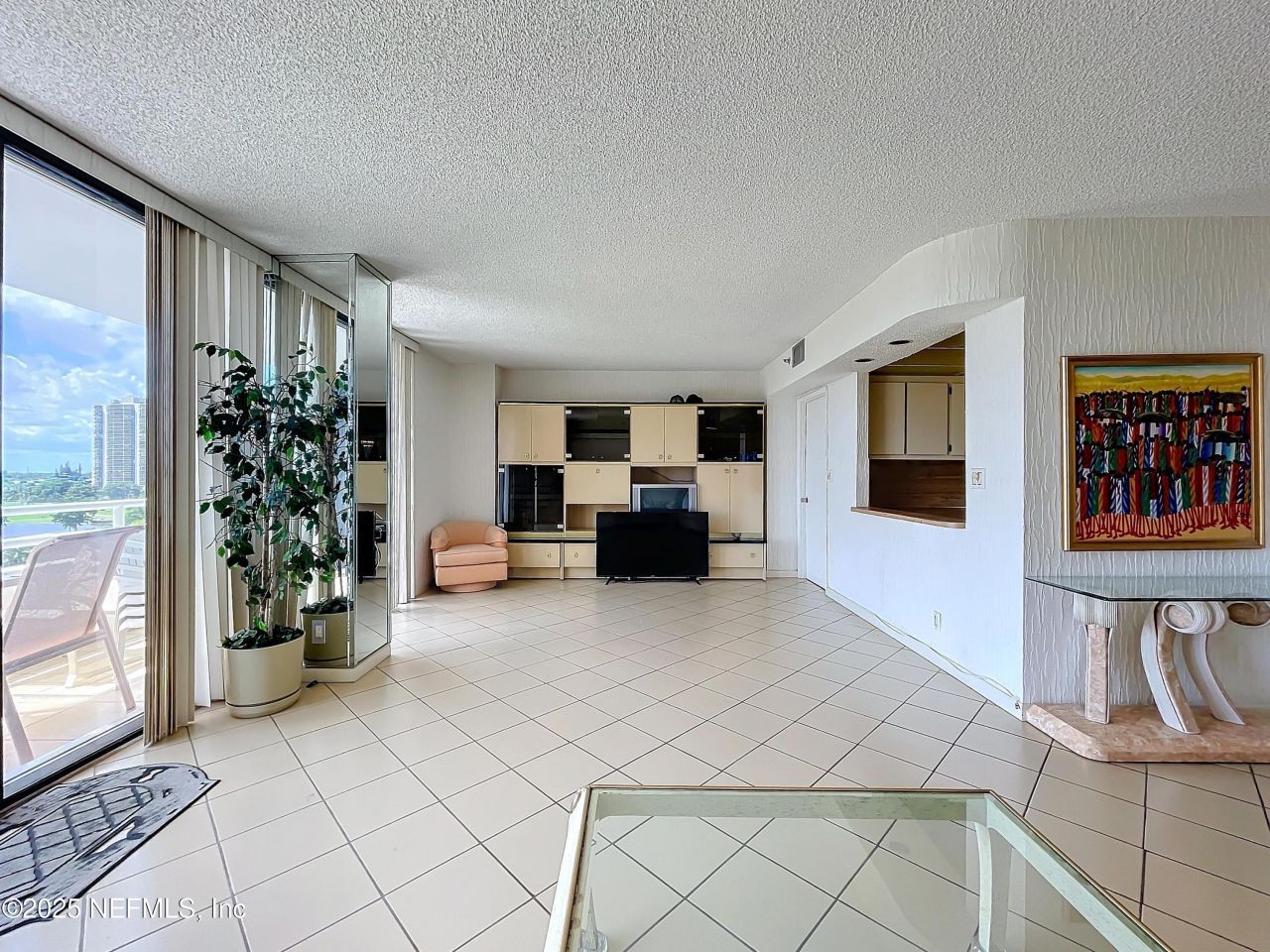20225 NE 34th Court, Unit 817, Miami, FL 33810 Photo