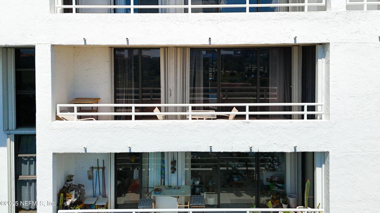 20225 NE 34th Court, Unit 817, Miami, FL 33810 Photo