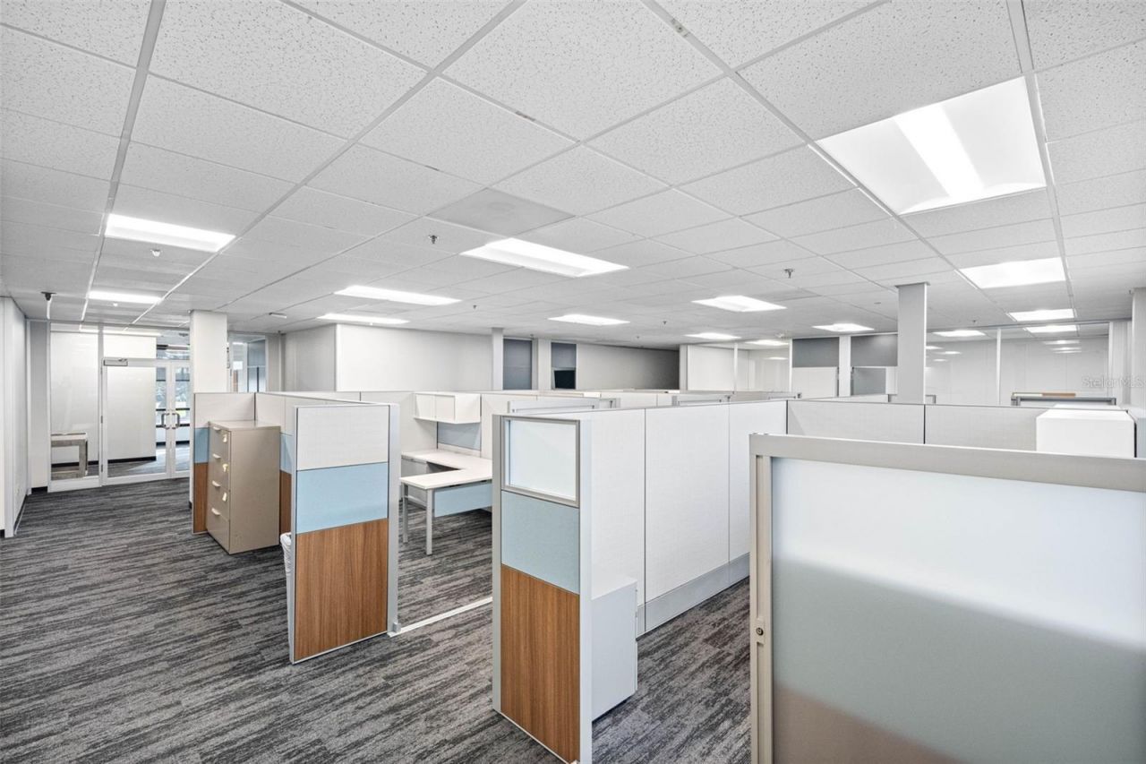 6801 E Hillsborough Avenue, Tampa, FL 33610 Photo