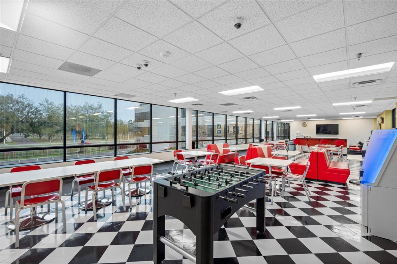 6801 E Hillsborough Avenue, Tampa, FL 33610 Photo