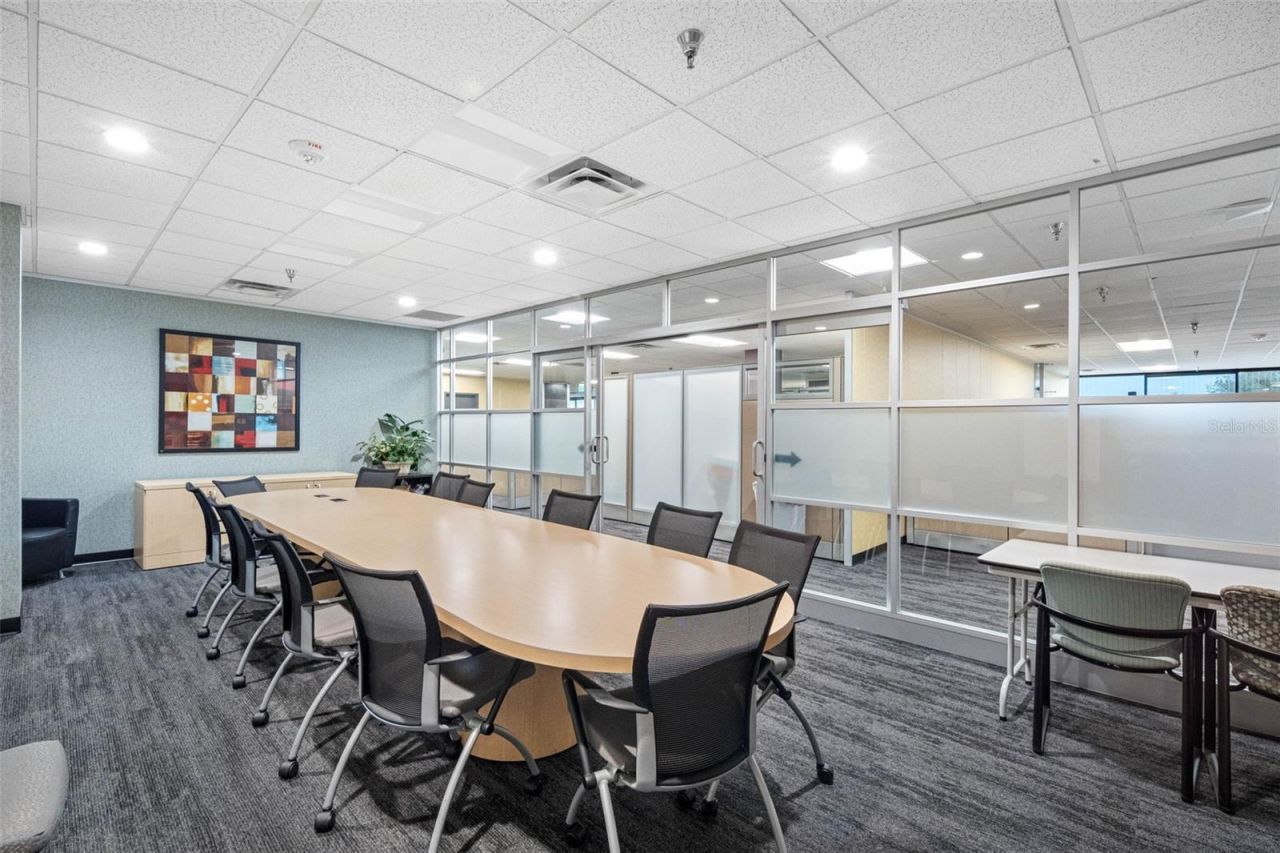 6801 E Hillsborough Avenue, Tampa, FL 33610 Photo