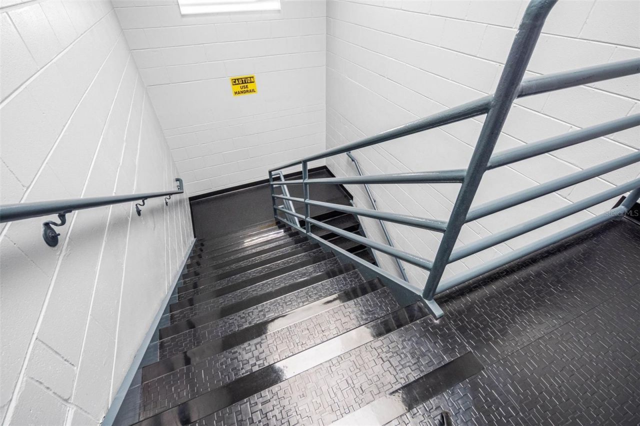 6801 E Hillsborough Avenue, Tampa, FL 33610 Photo