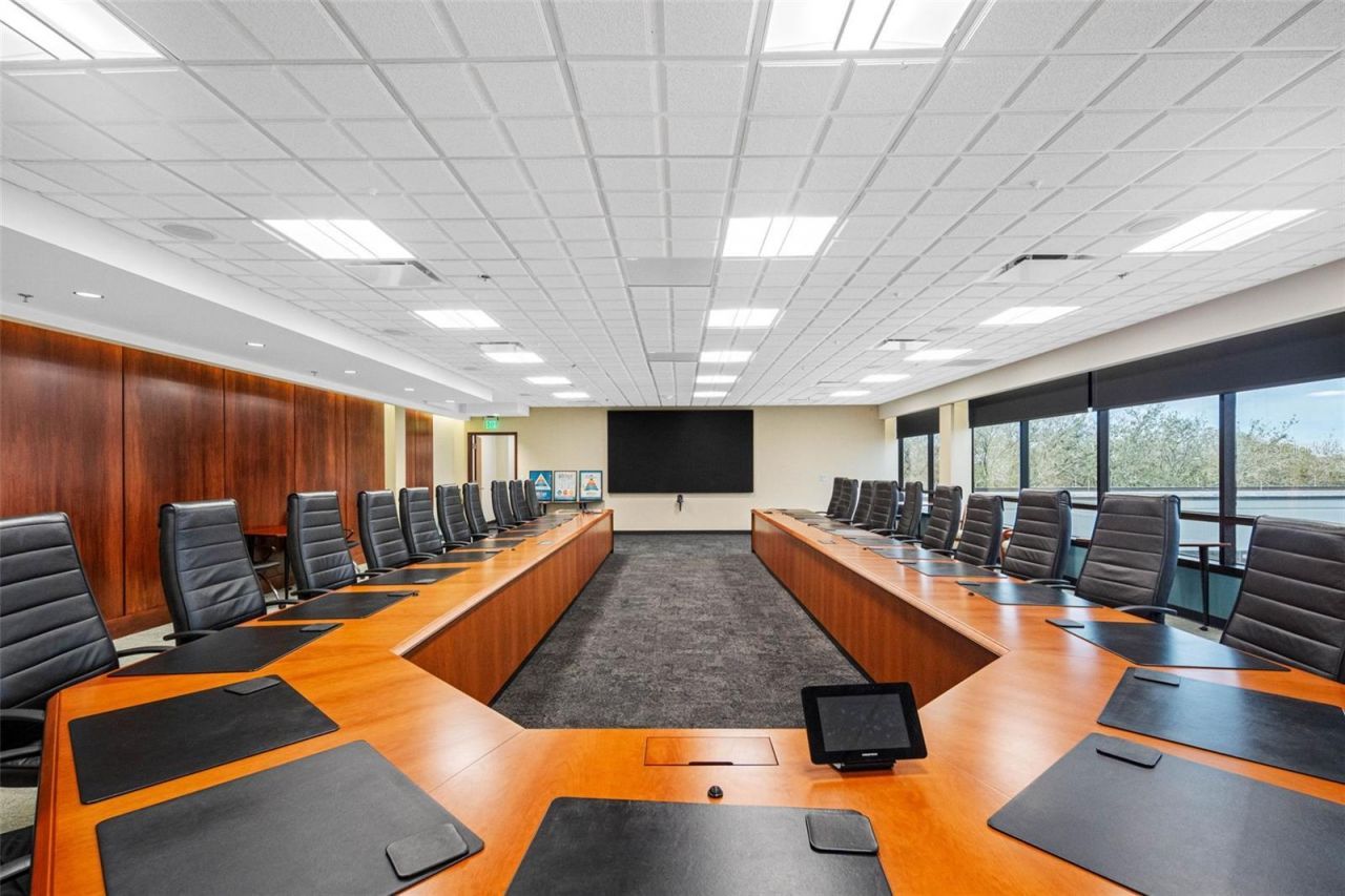 6801 E Hillsborough Avenue, Tampa, FL 33610 Photo