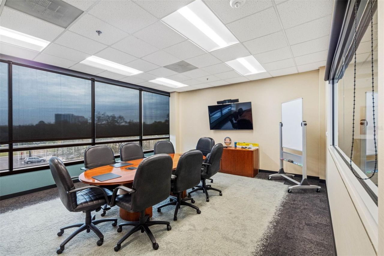 6801 E Hillsborough Avenue, Tampa, FL 33610 Photo