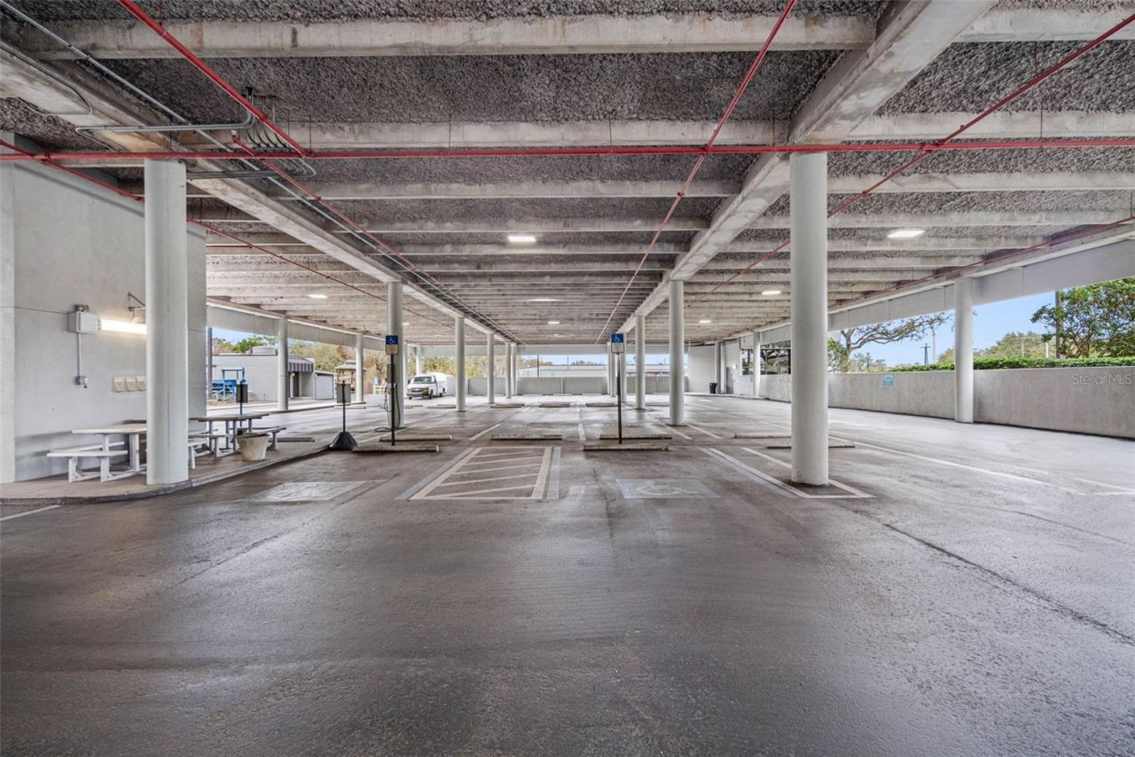 6801 E Hillsborough Avenue, Tampa, FL 33610 Photo