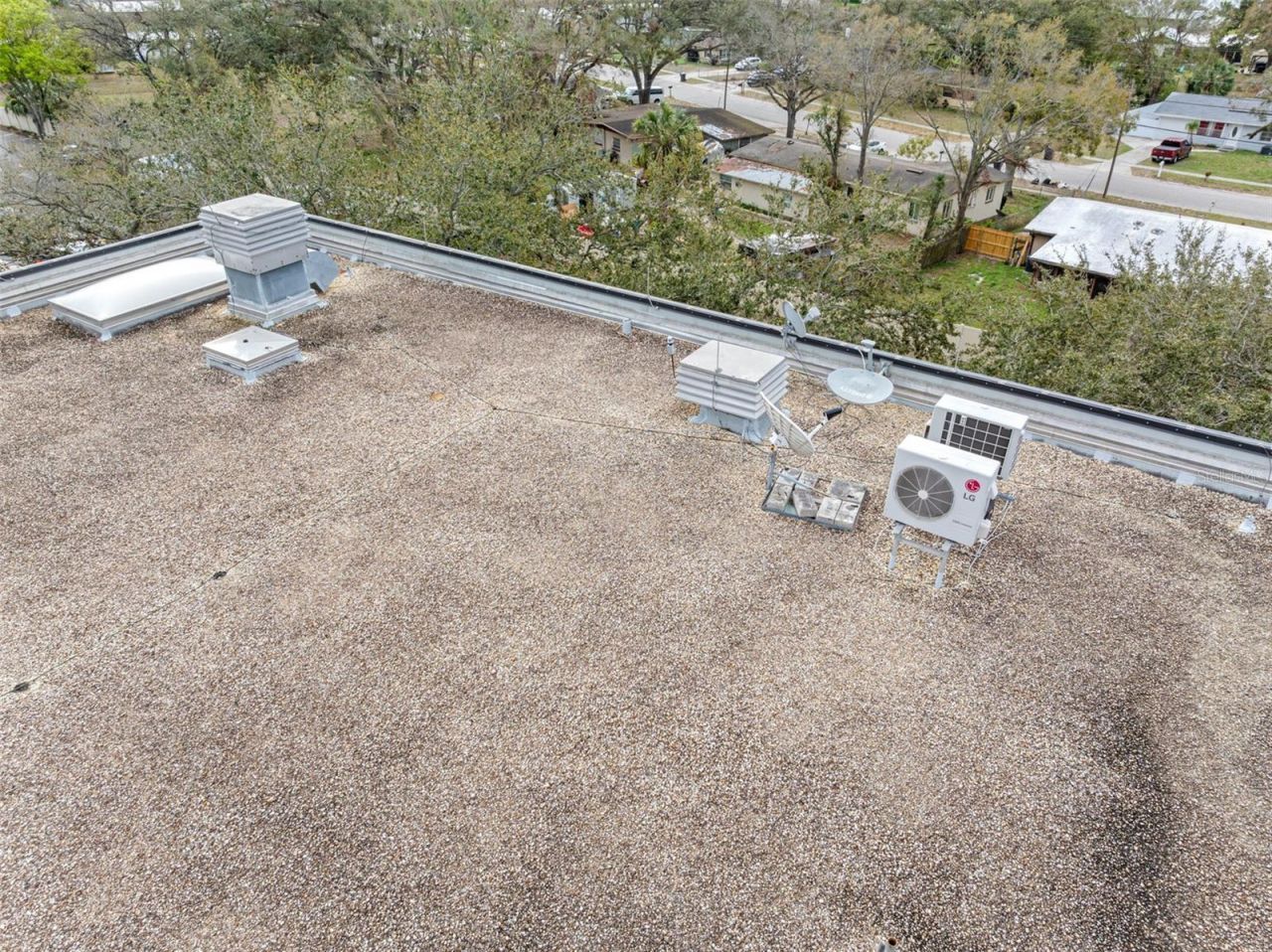 6801 E Hillsborough Avenue, Tampa, FL 33610 Photo