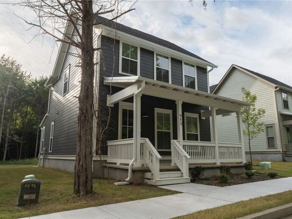 953 S Waxflower Avenue, Fayetteville, AR 72701