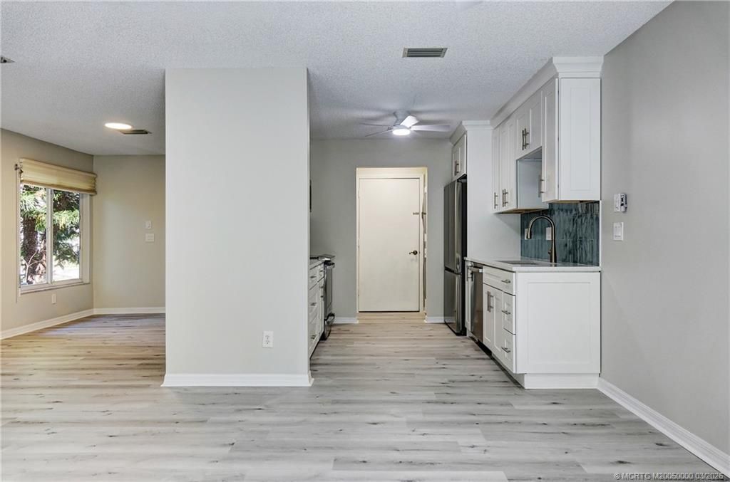 650 NE Wax Myrtle Way, Jensen Beach, FL 34957 Photo