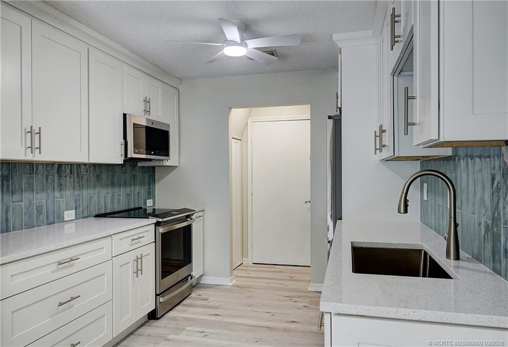 650 NE Wax Myrtle Way, Jensen Beach, FL 34957 Photo