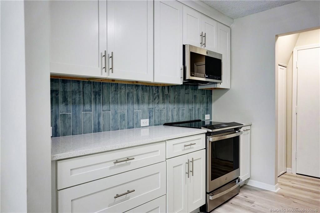 650 NE Wax Myrtle Way, Jensen Beach, FL 34957 Photo