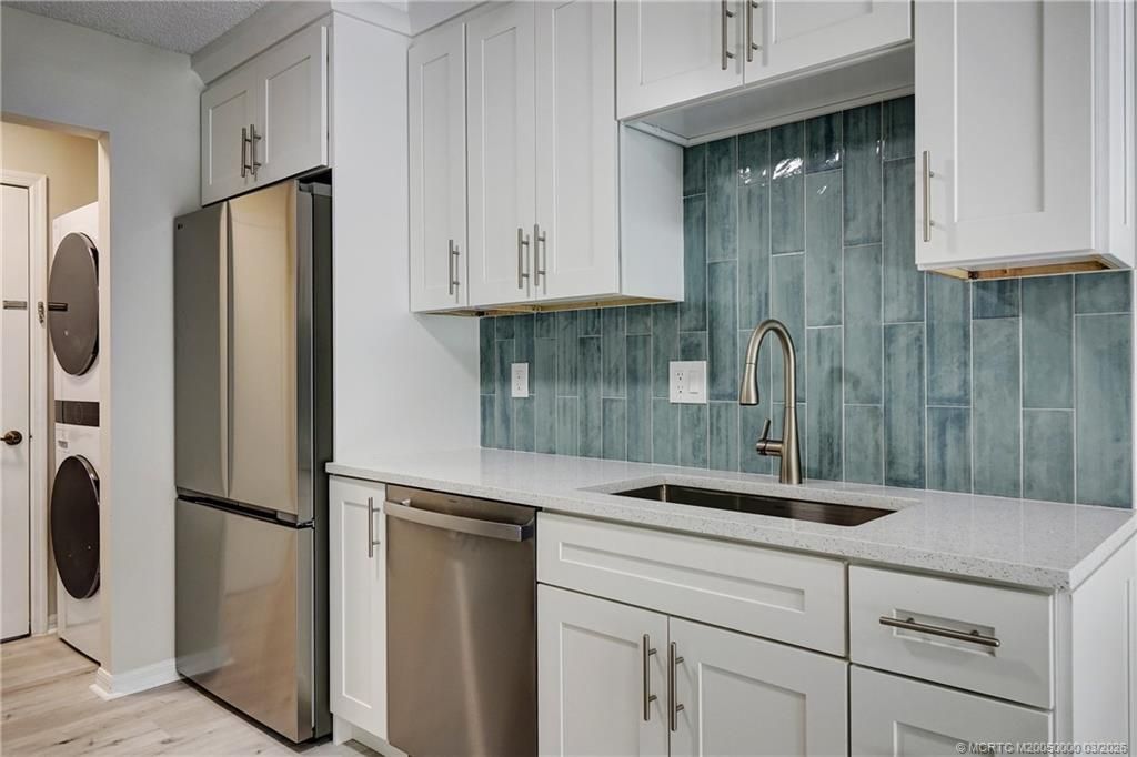 650 NE Wax Myrtle Way, Jensen Beach, FL 34957 Photo