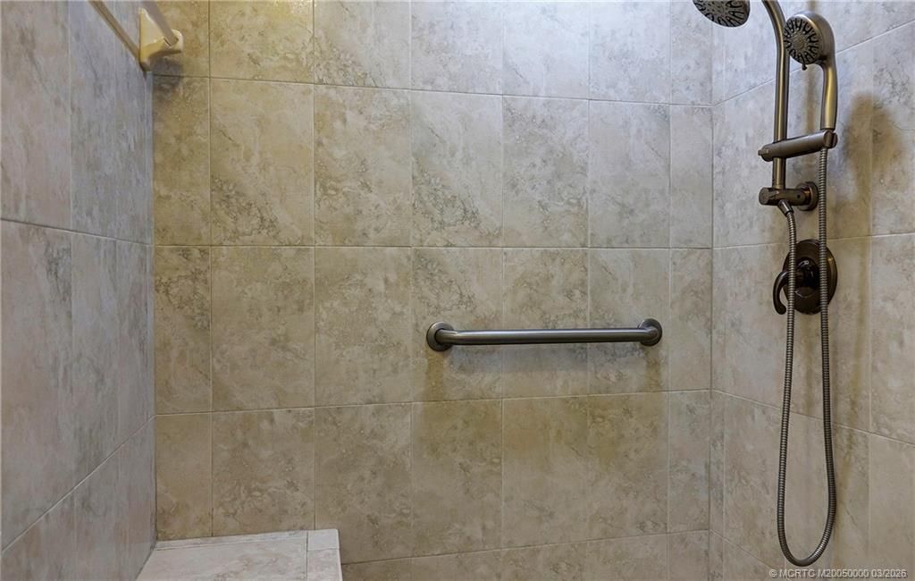 650 NE Wax Myrtle Way, Jensen Beach, FL 34957 Photo