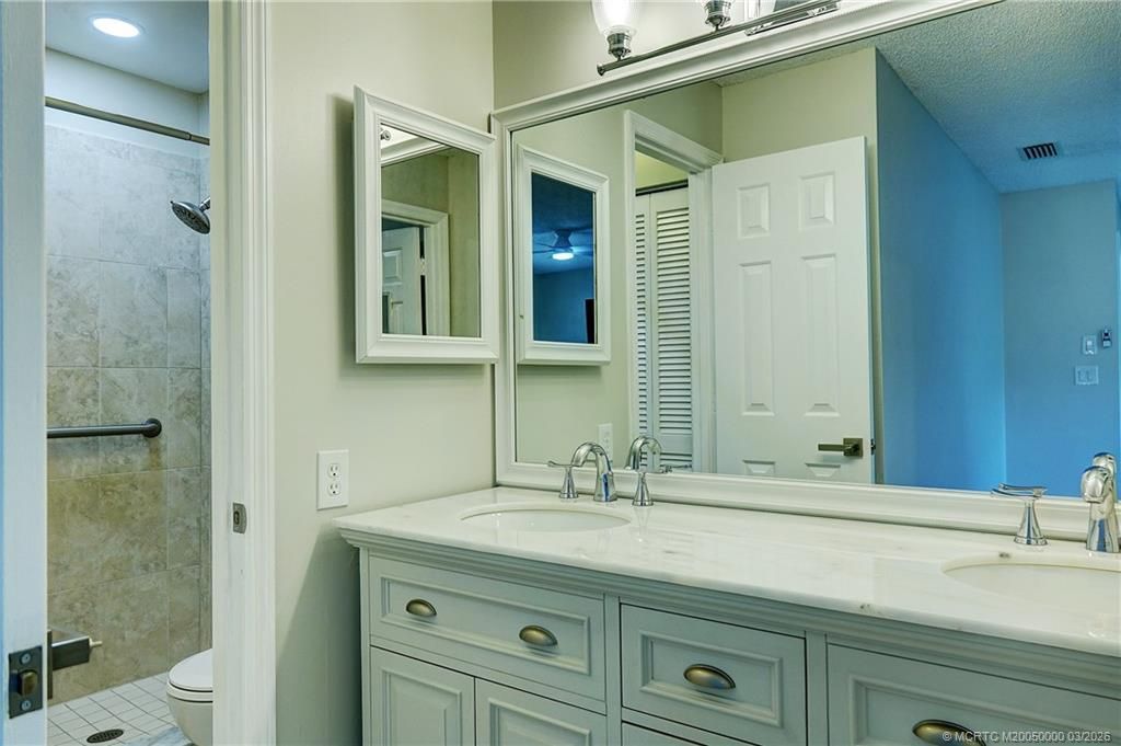 650 NE Wax Myrtle Way, Jensen Beach, FL 34957 Photo