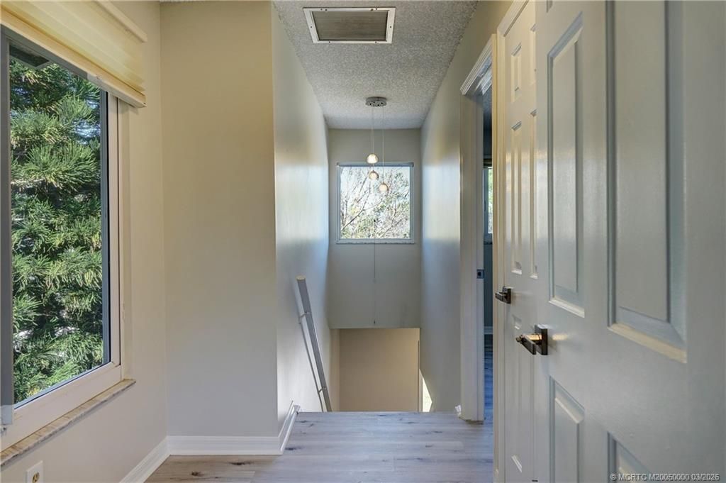 650 NE Wax Myrtle Way, Jensen Beach, FL 34957 Photo