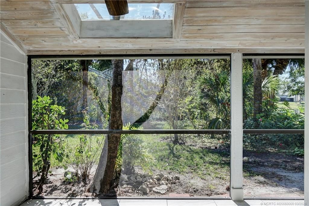 650 NE Wax Myrtle Way, Jensen Beach, FL 34957 Photo