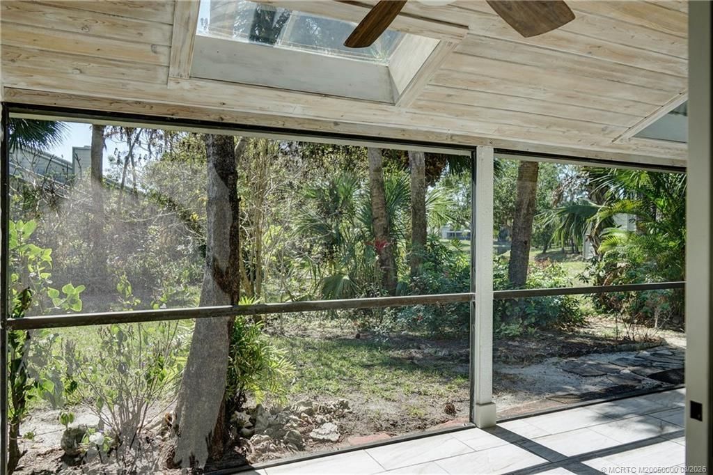 650 NE Wax Myrtle Way, Jensen Beach, FL 34957 Photo