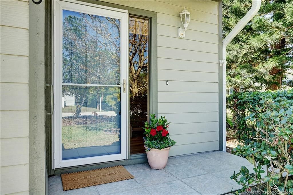 650 NE Wax Myrtle Way, Jensen Beach, FL 34957 Photo