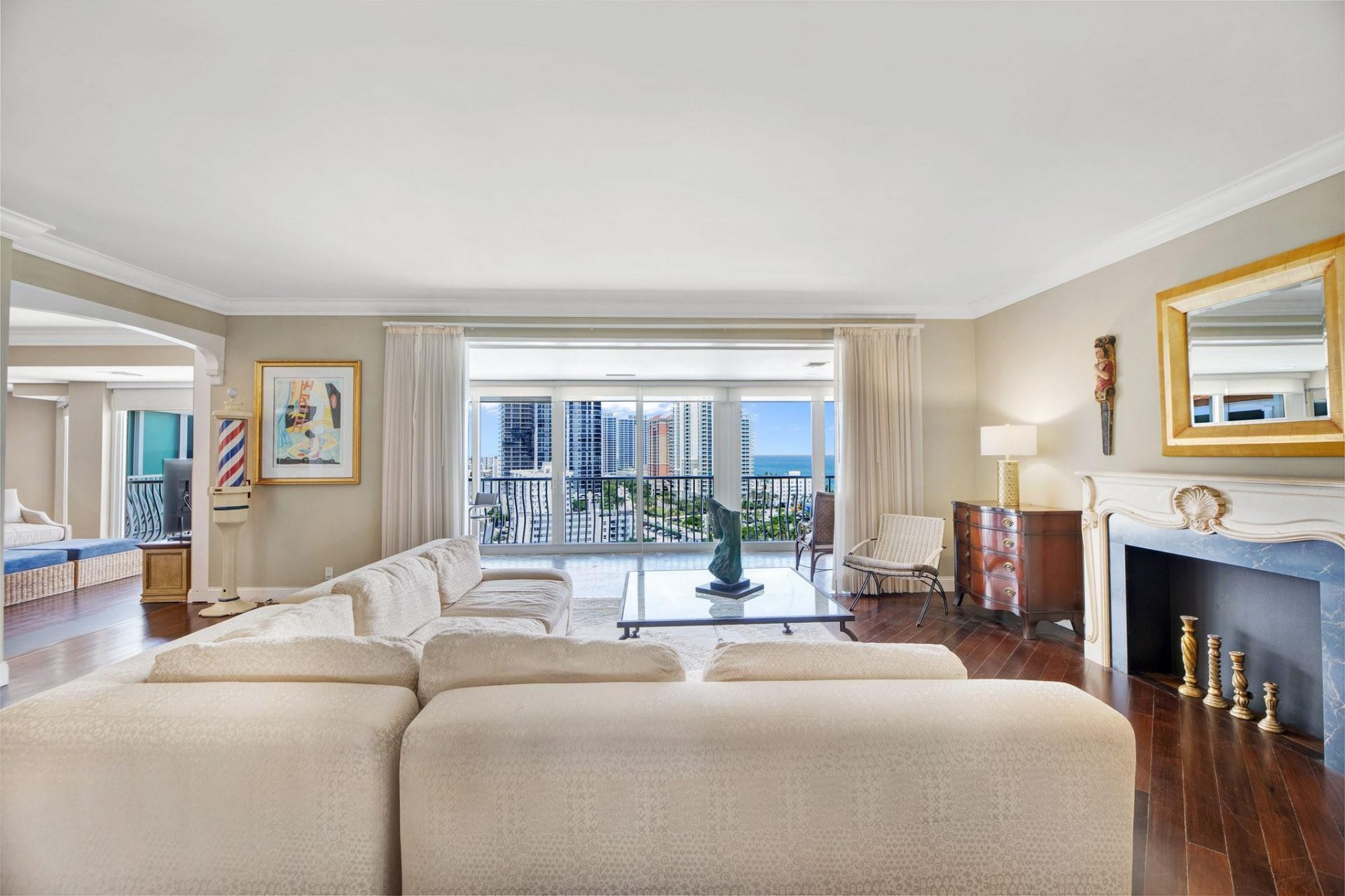 1 Las Olas Circle, Unit PH3, Fort Lauderdale, FL 33316 Photo