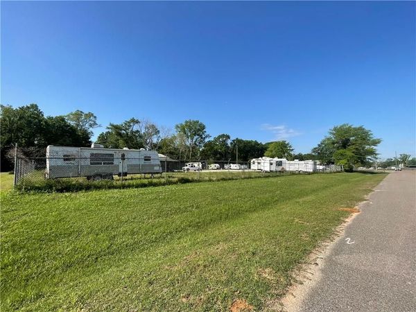 7670 Bellingrath Road, Theodore, AL 36582