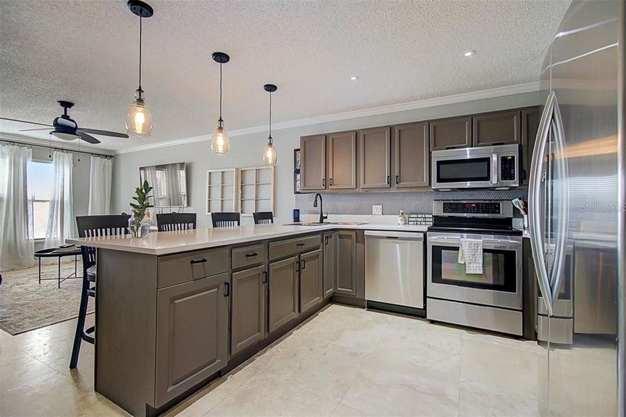 4510 El Conquistador Parkway, Unit 105, Bradenton, FL 34210 Photo