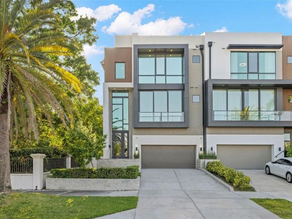 98 W DAVIS BOULEVARD, TAMPA, FL 33606