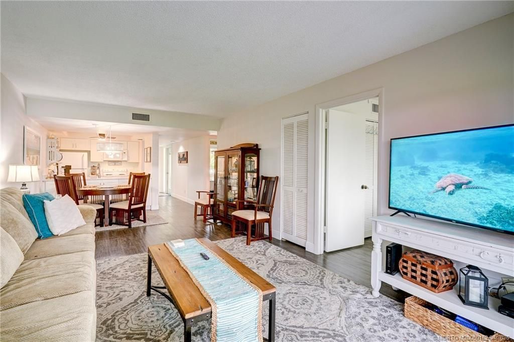 5563 NE Gulfstream Way, Stuart, FL 34996 Photo