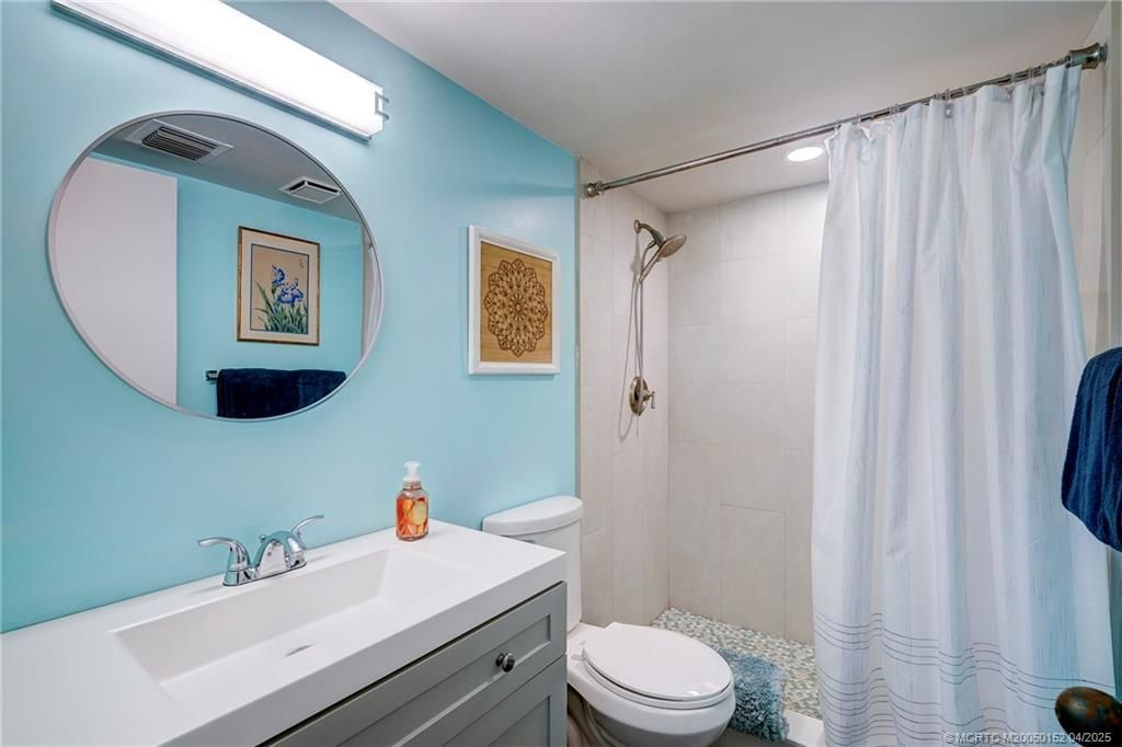 5563 NE Gulfstream Way, Stuart, FL 34996 Photo