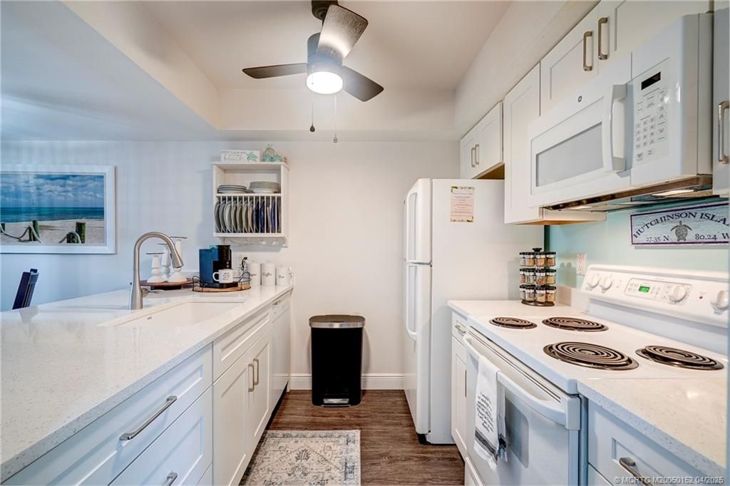 5563 NE Gulfstream Way, Stuart, FL 34996 Photo