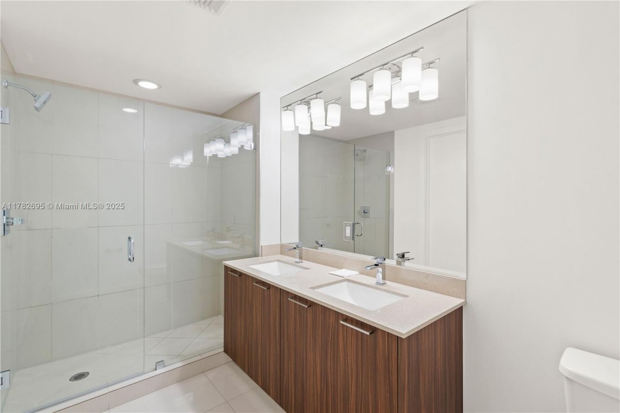 5300 NW 85th, Unit 1511, Doral, FL 33166 Photo