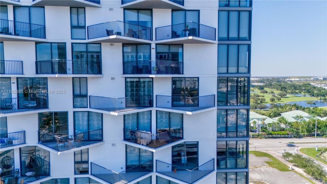 5300 NW 85th, Unit 1511, Doral, FL 33166 Photo