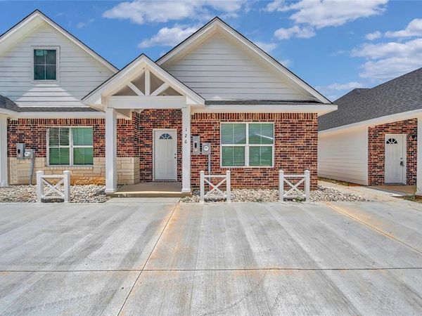 126 Morris Court, McGregor, TX 76657