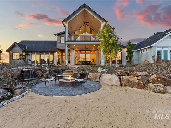 3427 N Hardwick Ave, Eagle, ID 83616