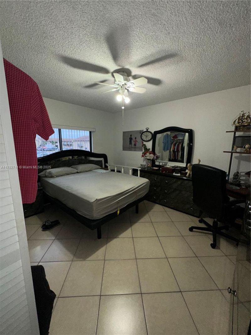 7795 W 29th Way, Unit 201, Hialeah, FL 33018 Photo