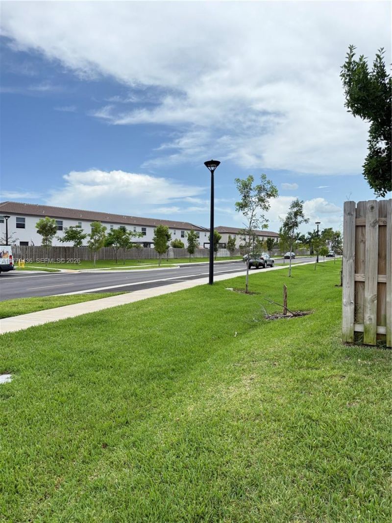 12285 NW 24th Pl, Miami, FL 33167 Photo