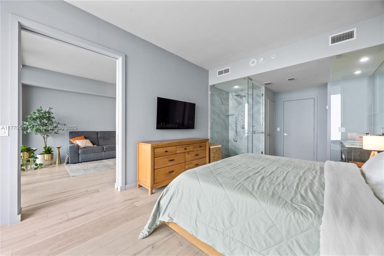 480 NE 31st St, Unit 4906, Miami, FL 33137 Photo